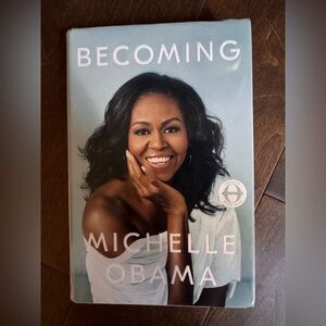 Becoming by Michelle Obama Hardcover